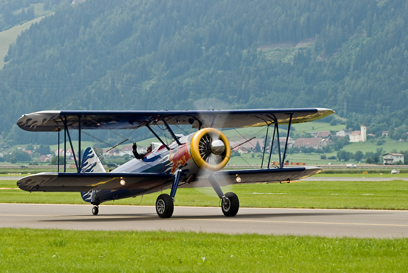 193_AirPower_The Flying Bulls na Boeing PT-17 Stearman.jpg